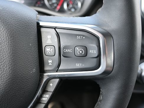 Used 2025 RAM 1500 Laramie AWD/4WD image 17