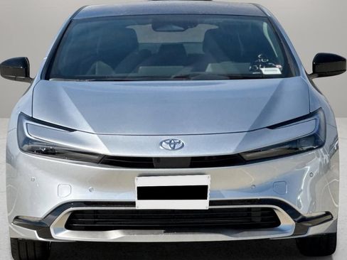 New 2027 Toyota Prius Plug-In Hybrid w/ Limited Premium Package FWD image 8