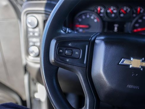 Used 2019 Chevrolet Silverado 1500 Custom w/ Custom Convenience Package image 16