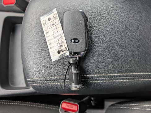Used 2022 Kia Sportage LX w/ LX FWD Value Edition Package image 33