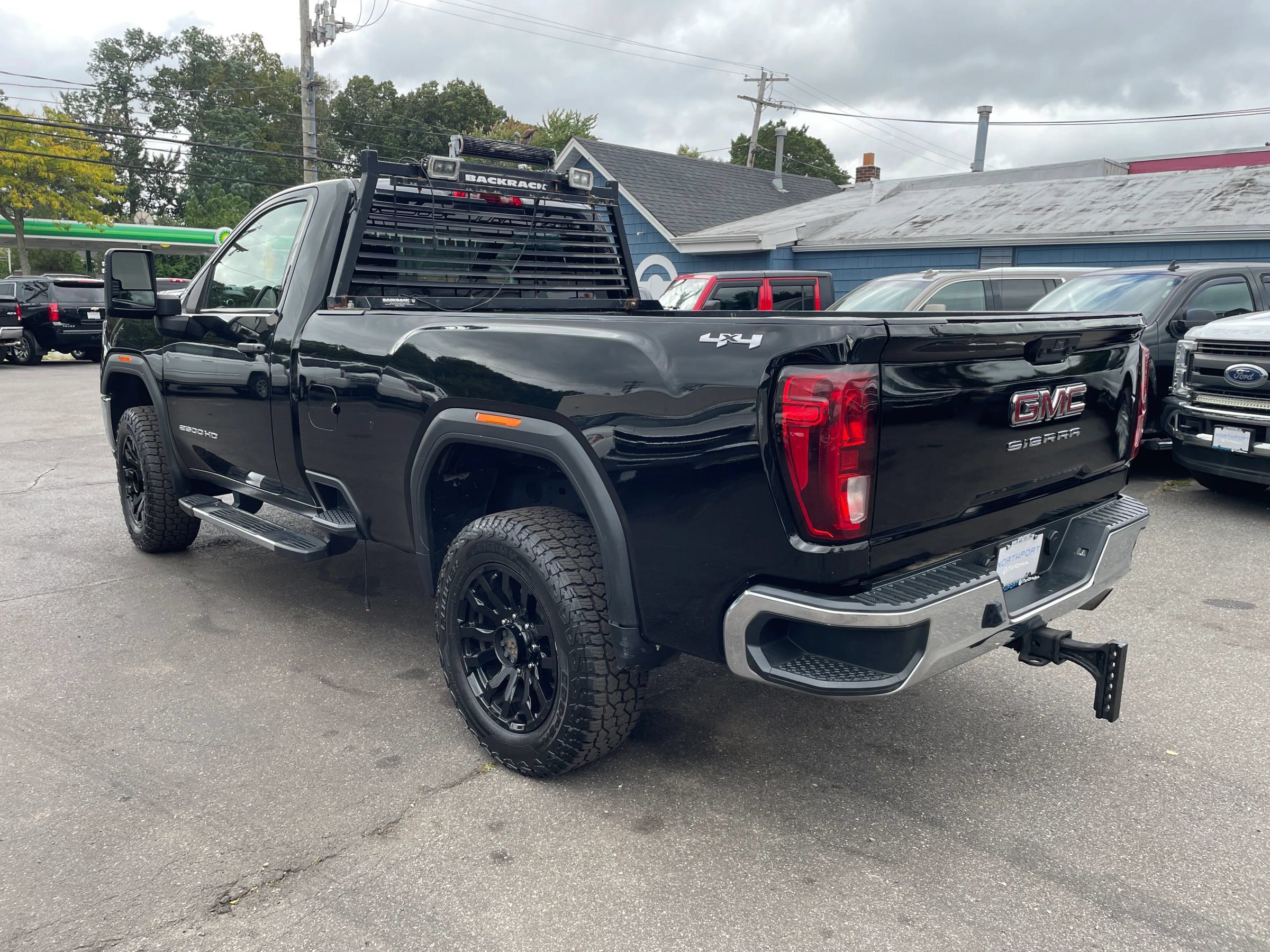 Used 2020 GMC Sierra 2500 4x4 Regular Cab w/ Convenience Package image 3
