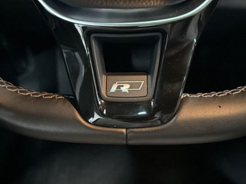 Used 2019 Volkswagen Jetta R-Line FWD image 35