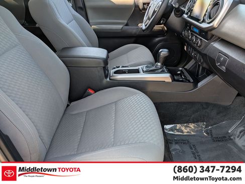 Certified 2023 Toyota Tacoma SR5 AWD/4WD image 35