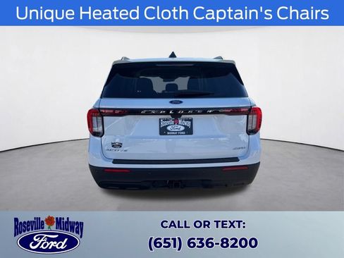 Used 2025 Ford Explorer Active AWD/4WD image 7