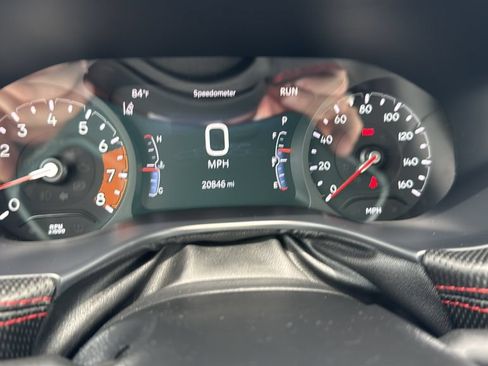 Used 2025 Jeep Compass Trailhawk AWD/4WD image 12