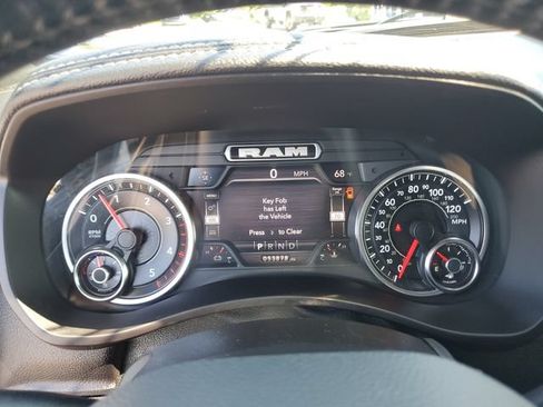 Used 2022 RAM 3500 Laramie AWD/4WD image 15