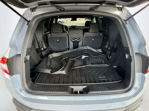 Certified 2025 Honda Pilot Sport image 29