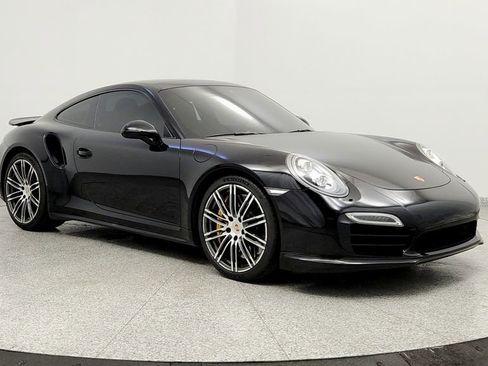 Used 2014 Porsche 911 Turbo S image 7