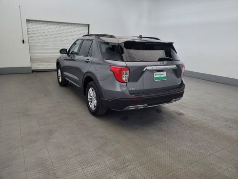 Used 2021 Ford Explorer XLT w/ Equipment Group 202A AWD/4WD image 5