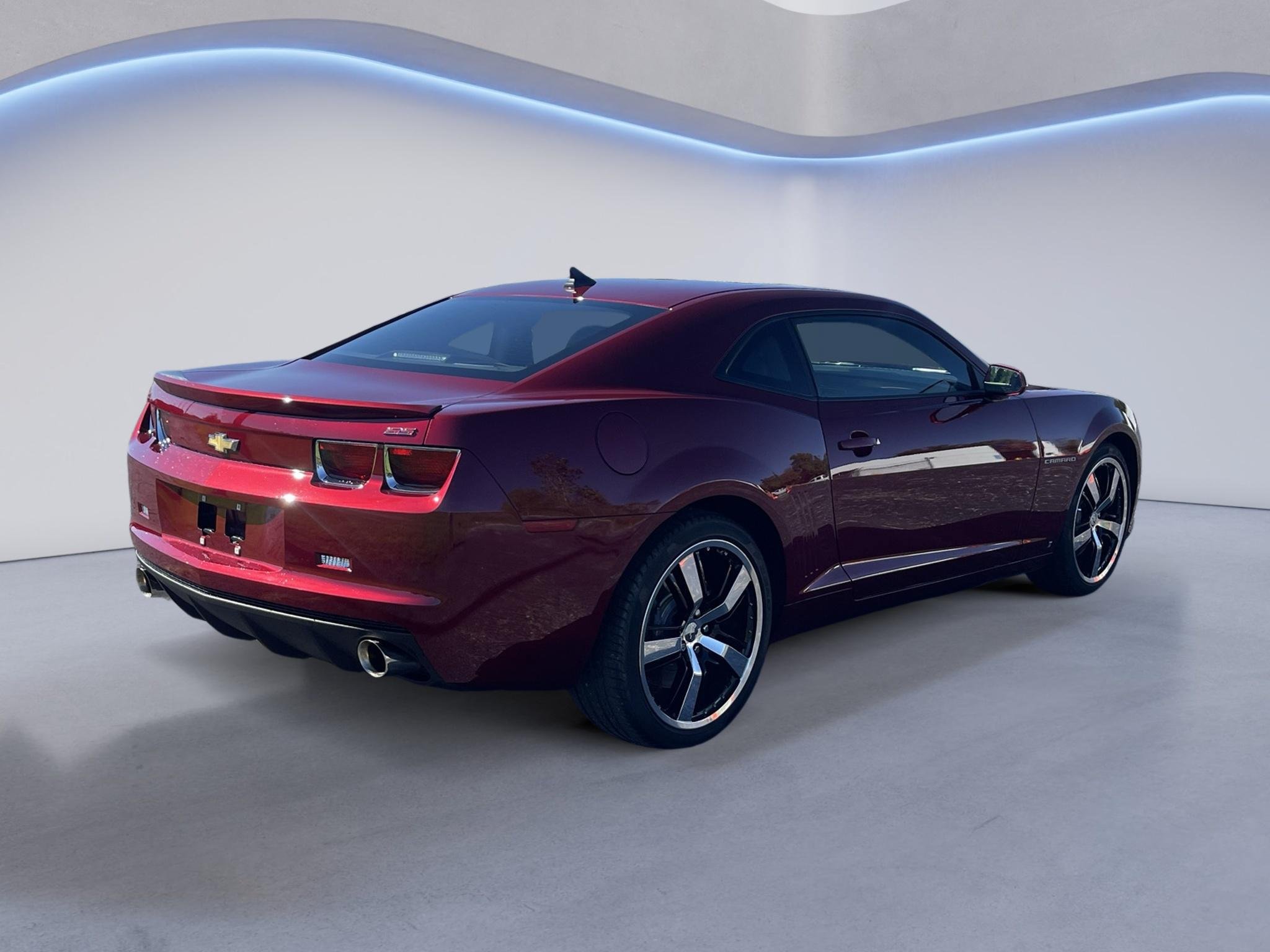 Used 2010 Chevrolet Camaro SS w/ RS Package RWD image 5