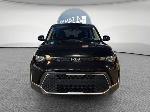 Used 2023 Kia Soul S FWD image 9