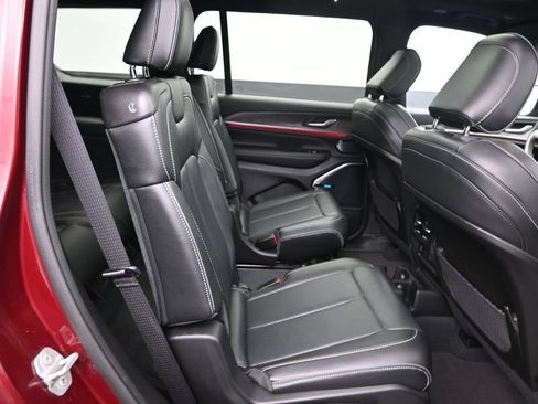 Used 2023 Jeep Grand Cherokee L Overland AWD/4WD image 13