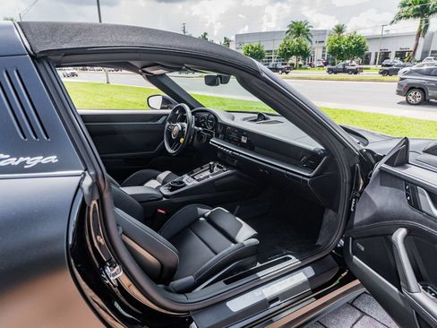 Used 2024 Porsche 911 Targa 4 AWD/4WD image 37