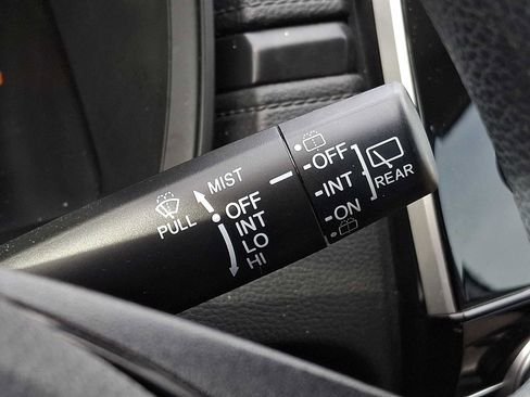 Used 2020 Honda CR-V LX image 24