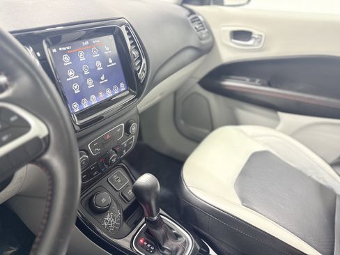 Used 2019 Jeep Compass Limited w/ Safety & Security Group image 23