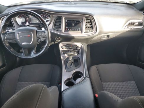 Used 2022 Dodge Challenger GT image 16