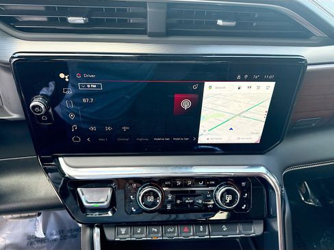 Used 2024 GMC Sierra 3500 Denali Ultimate image 30