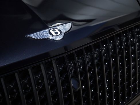 Certified 2024 Bentley Bentayga Extended Wheelbase image 7