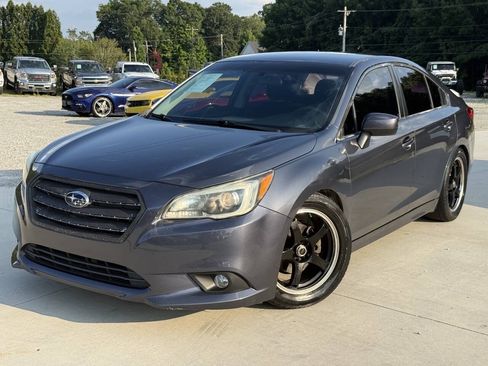 Used 2015 Subaru Legacy 2.5i Premium AWD/4WD image 3