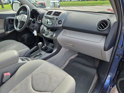 Used 2010 Toyota RAV4 2WD image 19