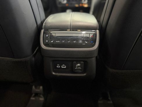 Used 2023 INFINITI QX60 Sensory w/ Vision Package AWD/4WD image 28