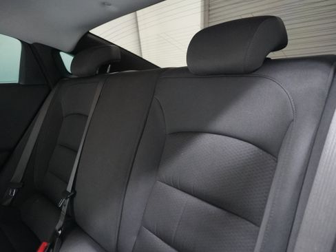 Used 2021 Chevrolet Malibu RS FWD image 13