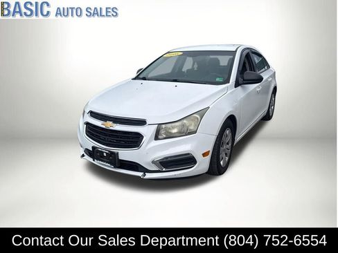 Used 2016 Chevrolet Cruze LS image 2