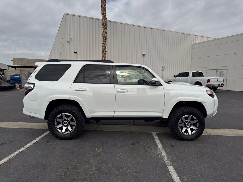 Certified 2021 Toyota 4Runner TRD Off-Road Premium AWD/4WD image 6