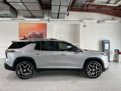 New 2026 Chevrolet Traverse High Country w/ LPO, Floor Liner Package FWD image 13