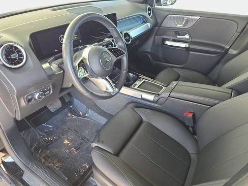 Certified 2025 Mercedes-Benz GLB 250 image 16
