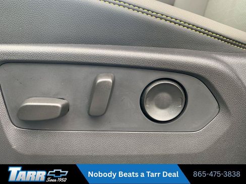 Used 2025 Chevrolet Colorado ZR2 w/ Technology Package AWD/4WD image 14