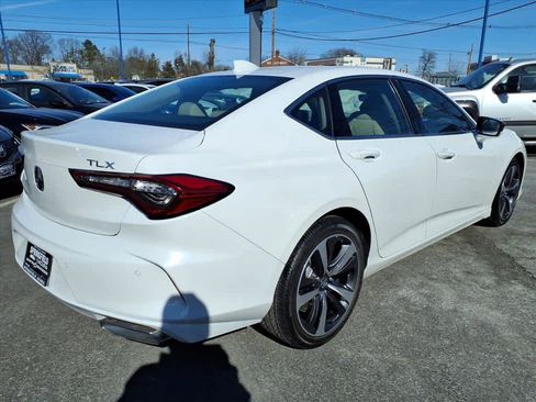 Certified 2025 Acura TLX w/ Technology Package image 6