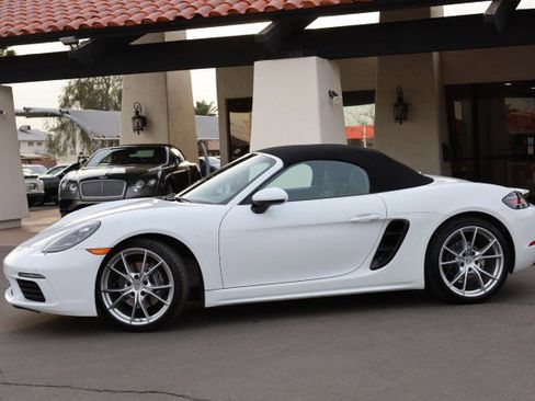Used 2019 Porsche 718 Boxster image 61