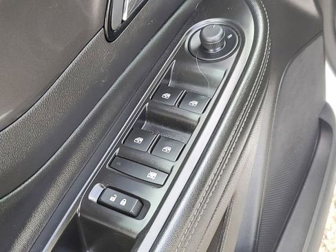 Used 2019 Buick Encore Preferred image 20