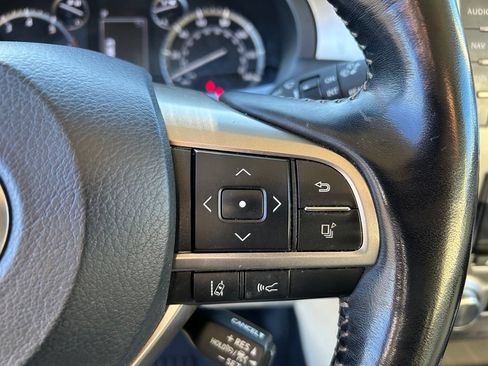 Used 2021 Lexus GX 460 Premium w/ Premium Package AWD/4WD image 12