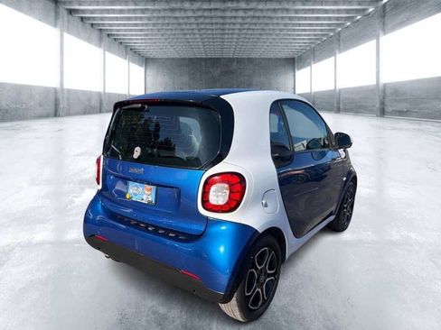 Used 2016 smart fortwo Prime image 3