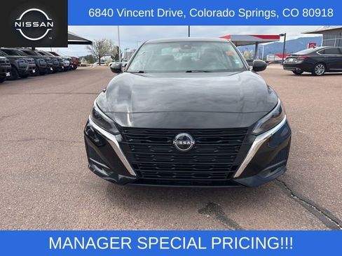 Used 2023 Nissan Altima 2.5 SV FWD image 2
