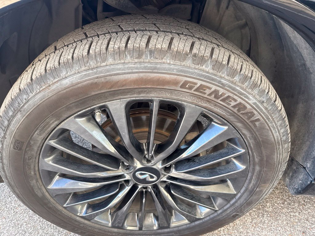 Used 2020 INFINITI QX80 Luxe w/ Edition 30 Package RWD image 9