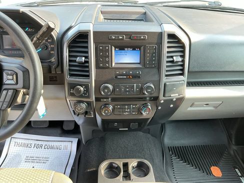 Used 2018 Ford F150 XLT w/ Heavy-Duty Payload Package AWD/4WD image 17