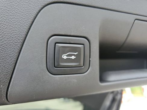 Used 2021 Buick Envision Preferred AWD/4WD image 11