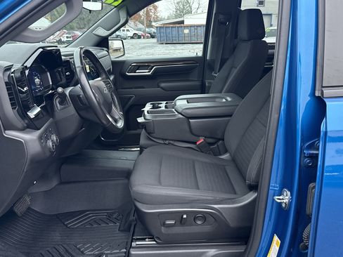 Used 2022 Chevrolet Silverado 1500 RST w/ Z71 Off-Road Package image 13