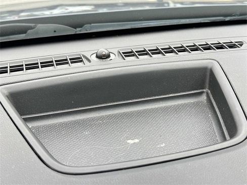 Used 2014 Chevrolet Cruze LS image 17