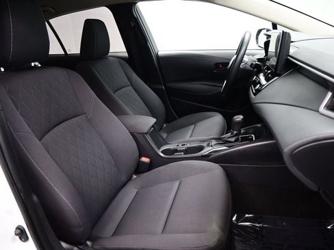 Used 2025 Toyota Corolla LE FWD image 13