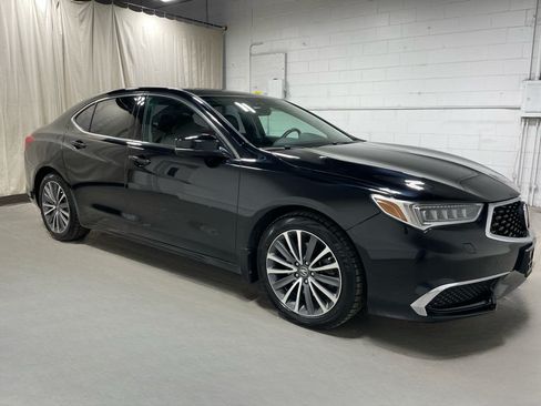 Used 2018 Acura TLX V6 SH-AWD w/ Technology Pkg image 3