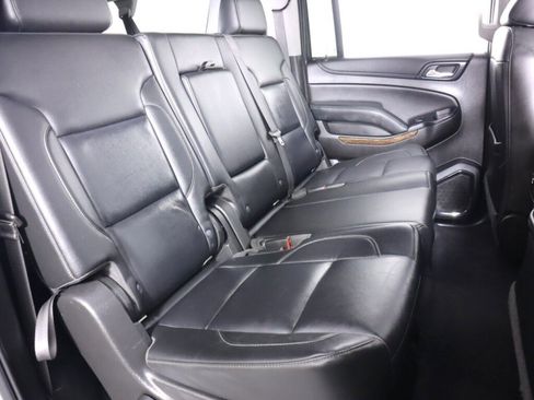 Used 2019 Chevrolet Suburban LT AWD/4WD image 41