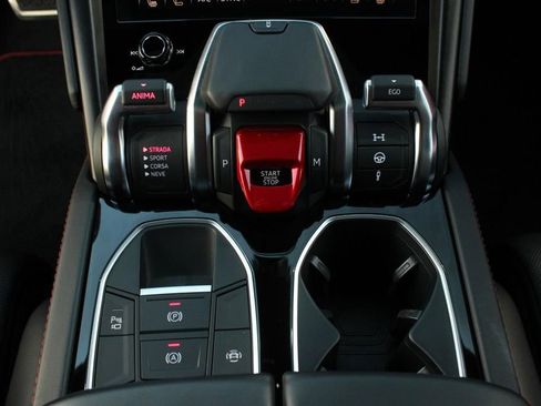 Used 2023 Lamborghini Urus S image 19