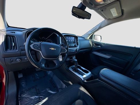 Used 2021 Chevrolet Colorado LT w/ Safety Package image 9
