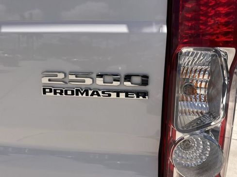Used 2025 RAM ProMaster 2500 w/ Convenience Group FWD image 36