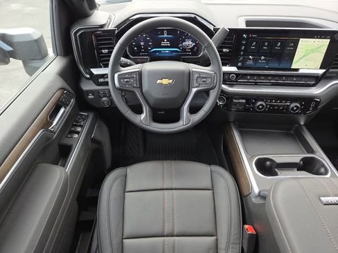 New 2026 Chevrolet Silverado 3500 High Country w/ High Country Premium Package AWD/4WD image 32
