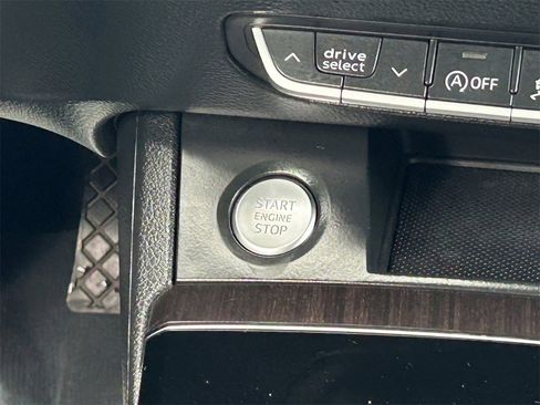 Used 2022 Audi Q5 2.0T Premium image 23